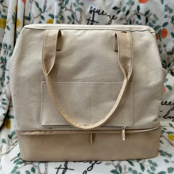 BEIS Cream and Tan Travel Bag - Picture 5 of 5